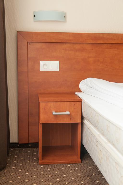 Papaver Hotel Ślesin Zimmer foto