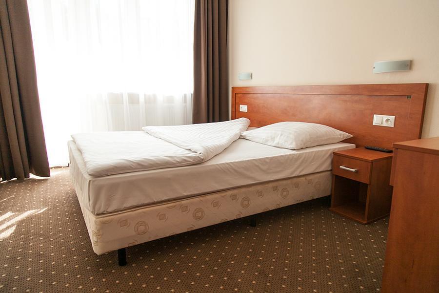 Papaver Hotel Ślesin Zimmer foto